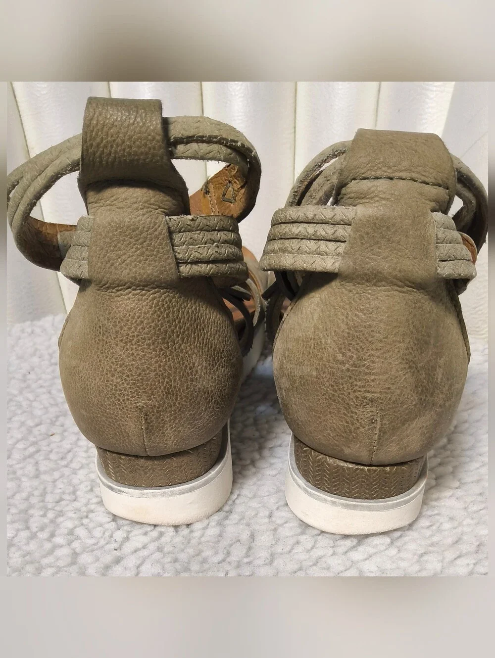Miz Mooz  Women's Wedge Leather Sandal Size 40/8.5